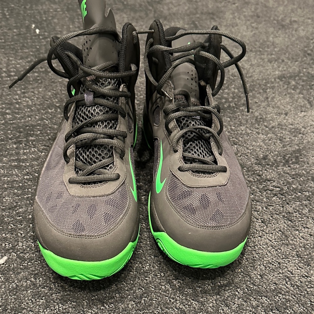 Nike Men’s basketball shoes